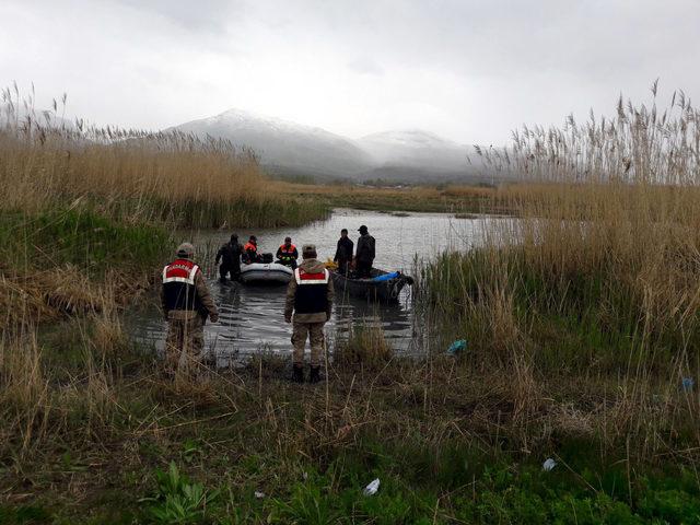 Van Gölü'nde kaçak ava 2 gözaltı