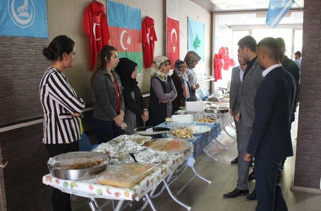 Ülkü Ocakları Türkmen aileler yararına kermes düzenledi