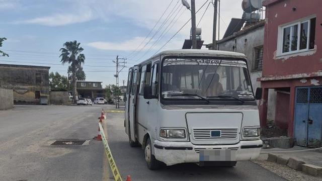 Küçük çocuk babasının kullandığı minibüsün altında kalmıştı! Kahreden görüntüler ortaya çıktı