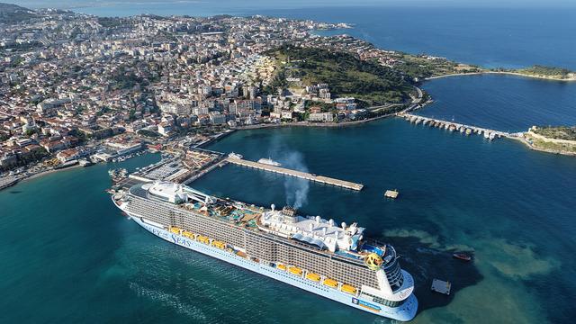 Turist akını! O ilimize kruvaziyerle 4 bin 600 yolcu geldi