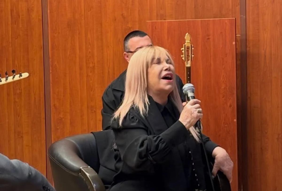 Bedia Akart&uuml;rk y&uuml;z&uuml;n&uuml; gerdirmişti! Son hali ortaya &ccedil;ıktı 2