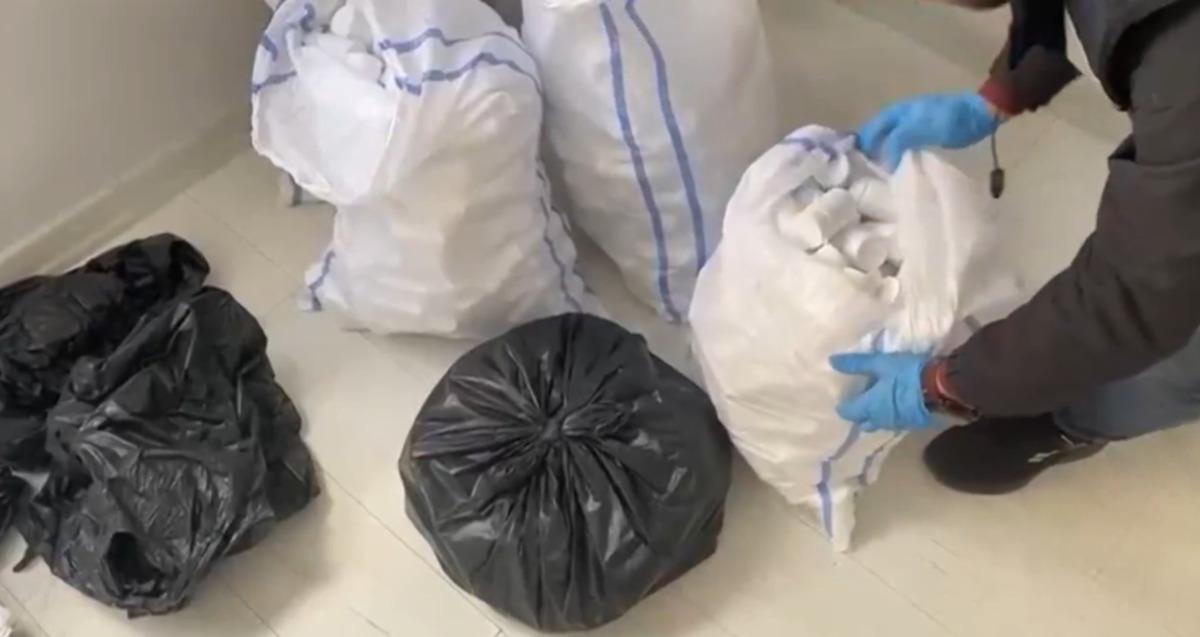 75 ilde dev operasyon! Y&uuml;zlerce kişi tutuklandı 5