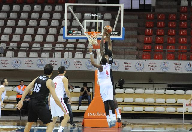 Gaziantep Basketbol - Sakarya BŞB Basketbol: 79-67