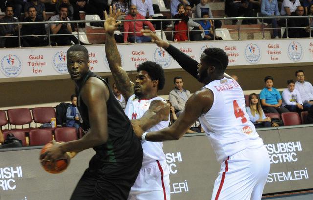 Gaziantep Basketbol - Sakarya BŞB Basketbol: 79-67