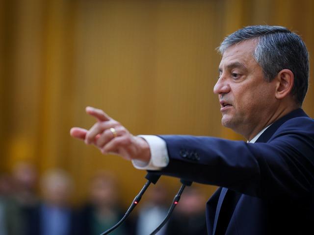 "81 il, 973 il&ccedil;e" deyip tarih verdi