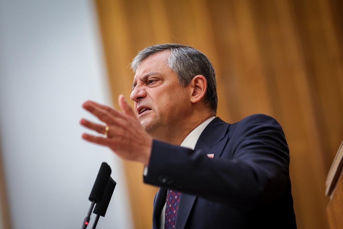 Özgür Özel "81 il, 973 ilçe" deyip tarih verdi: "Yolumuz açık olsun" 2