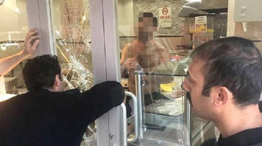 İstanbul'da hareketli dakikalar! Bir şahıs börekçide 2 kişiyi rehin aldı