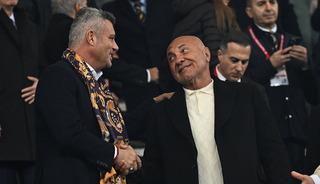 Y&uuml;ksel Yıldırım'dan sert tepki! "Niye benimle uğraşıyorsunuz?"