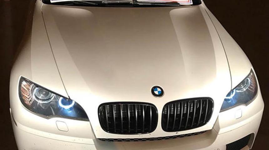 Amasya'da yol kontorolünde fark edildi! Jandarma lüks araca el koydu