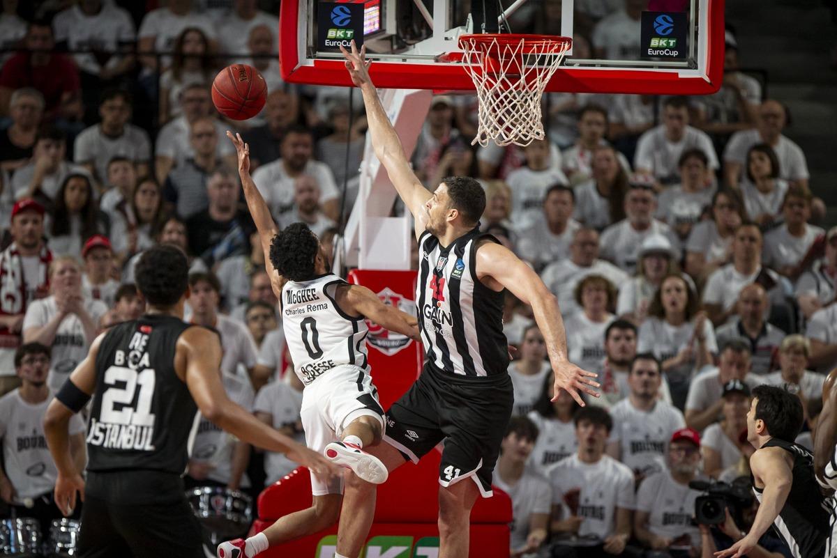 Temsilcimiz Beşiktaş Eurocup finalinde Bourg a kaybetti!  2