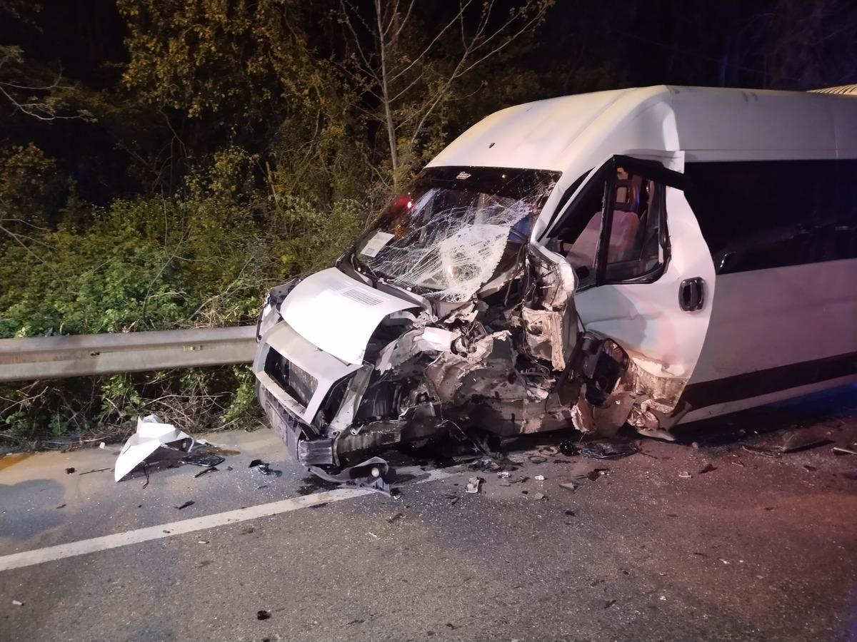 Beykoz&rsquo;da feci kaza: 1&rsquo;i ağır 12 yaralı 1