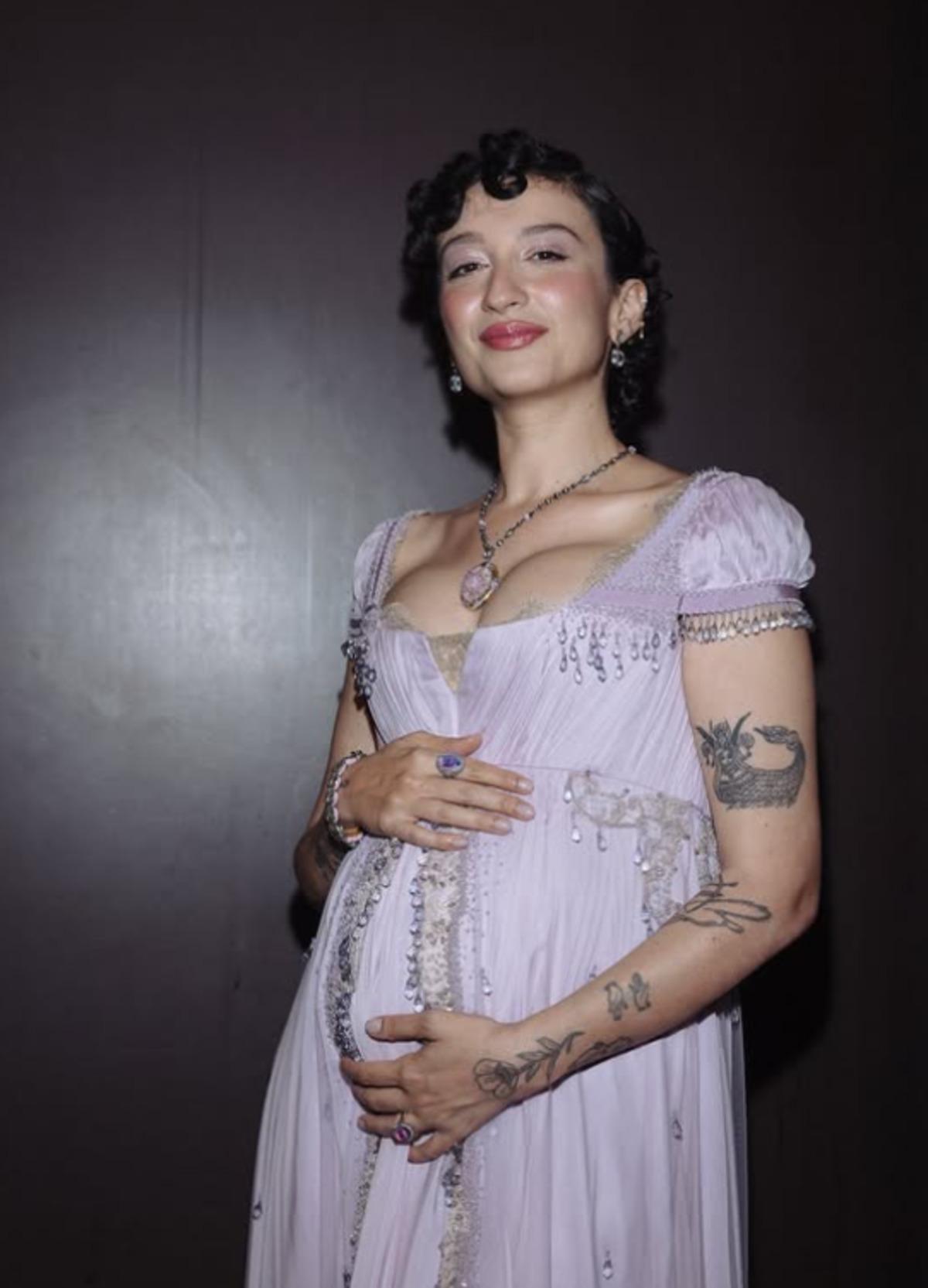 Melike Şahin hamile! Meğerse gizliyormuş... 1