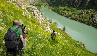 Fırat Nehri kıyısında 5 bin yıllık sır! Akın akın g&ouml;rmeye geliyorlar