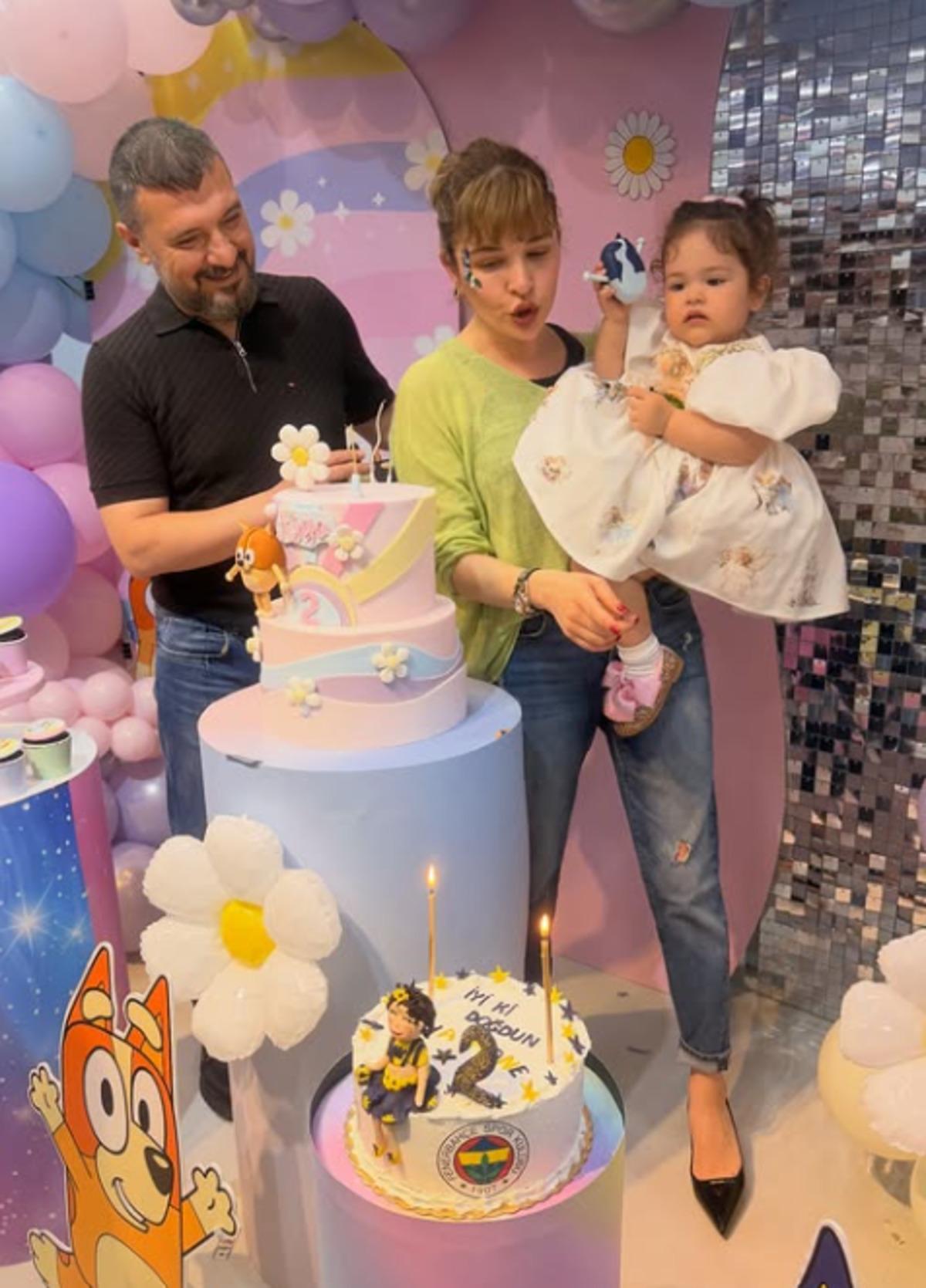 Gonca Vuslateri den dadı sitemi: "T&uuml;rk, T&uuml;rkmen, &Ouml;zbek..." 2