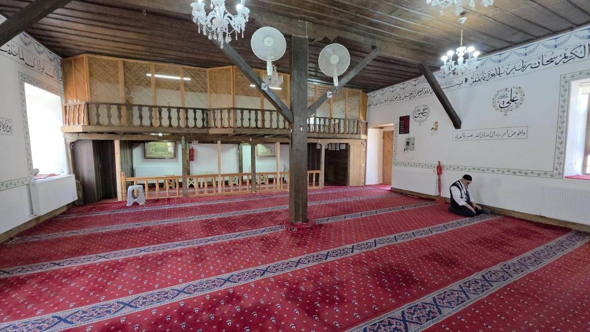 Sırrı y&uuml;zyıllar sonra &ccedil;&ouml;z&uuml;ld&uuml;! Cami duvarından o şehrin planı &ccedil;ıktı 6