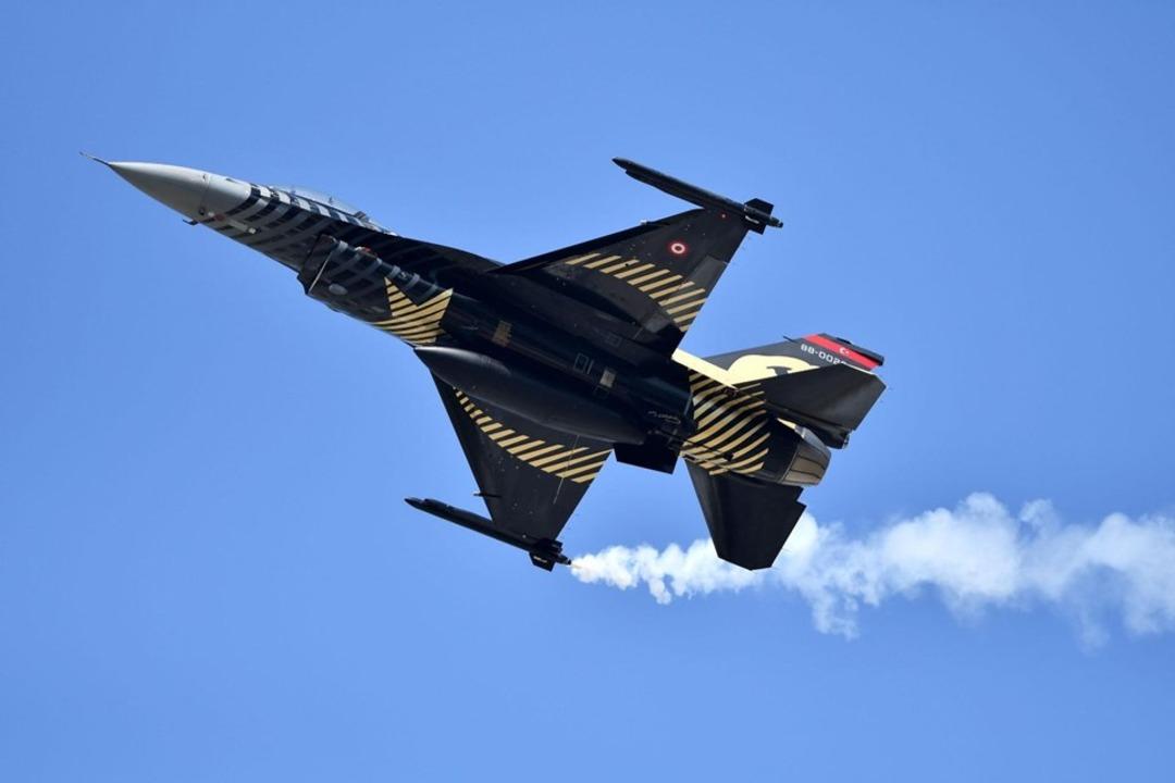 SoloT&uuml;rk'ten nefes kesen g&ouml;steri 