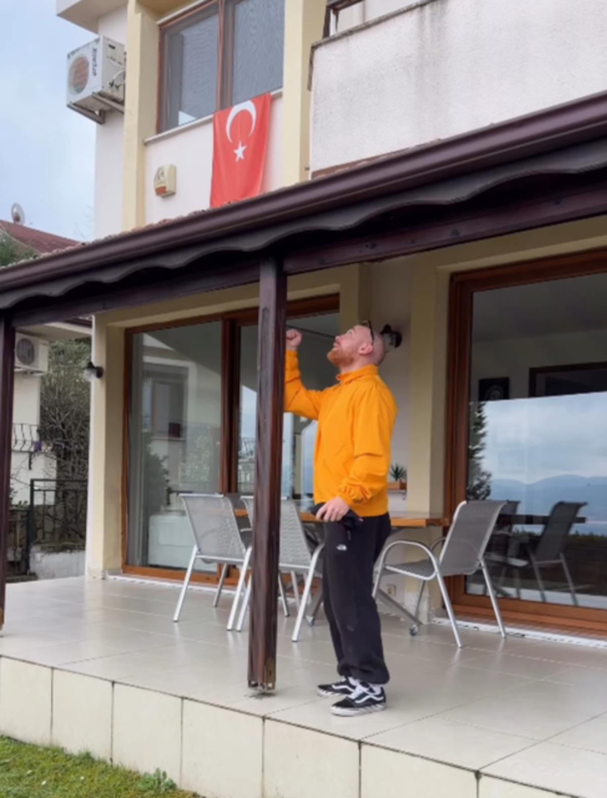 10 yıl &ouml;nce satın aldı! &Ccedil;ocuklar Duymasın ın Havu&ccedil; u Furkan Kızılay İstanbul u terk ediyor 5