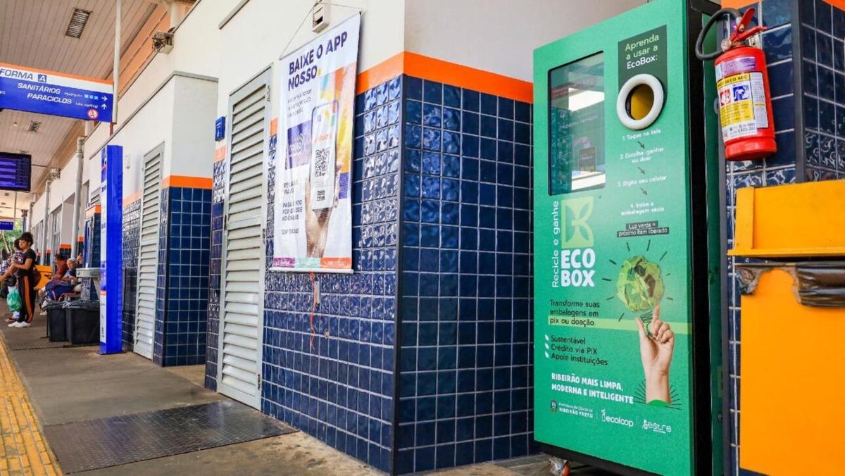 Akıllı makineler faaliyette: &Ccedil;&ouml;p&uuml;n&uuml; buraya atan para kazanacak! 2