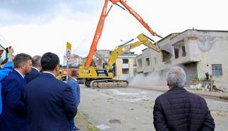 Samsun&rsquo;da kentsel d&ouml;n&uuml;ş&uuml;mde yıkım başladı