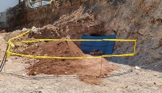 Belediye kazısında bulundu! İ&ccedil;inden k&uuml;p ve insan kemikleri &ccedil;ıktı