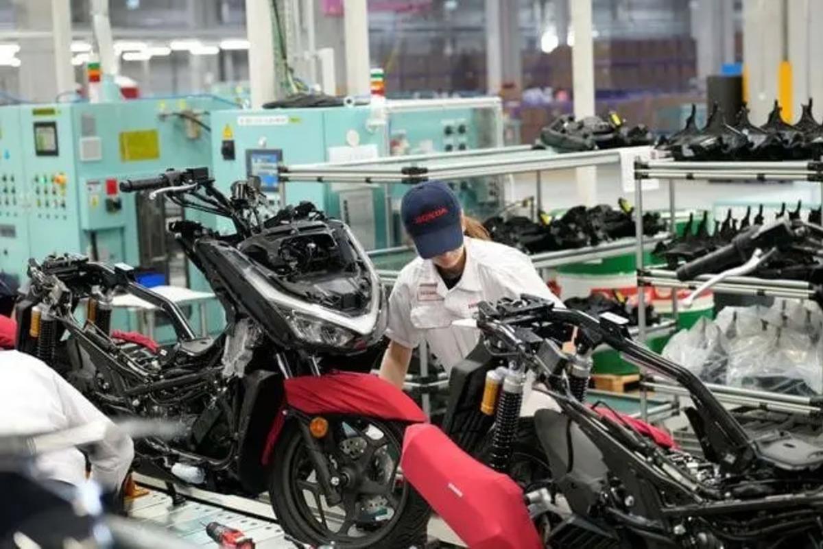 Otomotiv devi T&uuml;rkiye de fabrika a&ccedil;tı! Y&uuml;zlerce kişiye istihdam sağlanacak 1