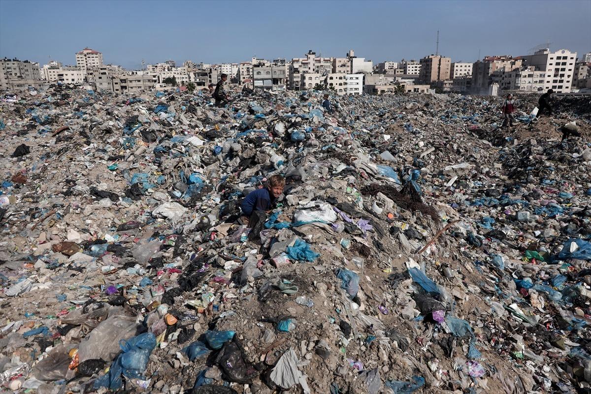 Gazze de &ccedil;&ouml;p krizi: Salgın riski b&uuml;y&uuml;yor! 2