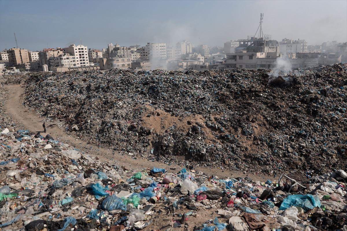 Gazze de &ccedil;&ouml;p krizi: Salgın riski b&uuml;y&uuml;yor! 9