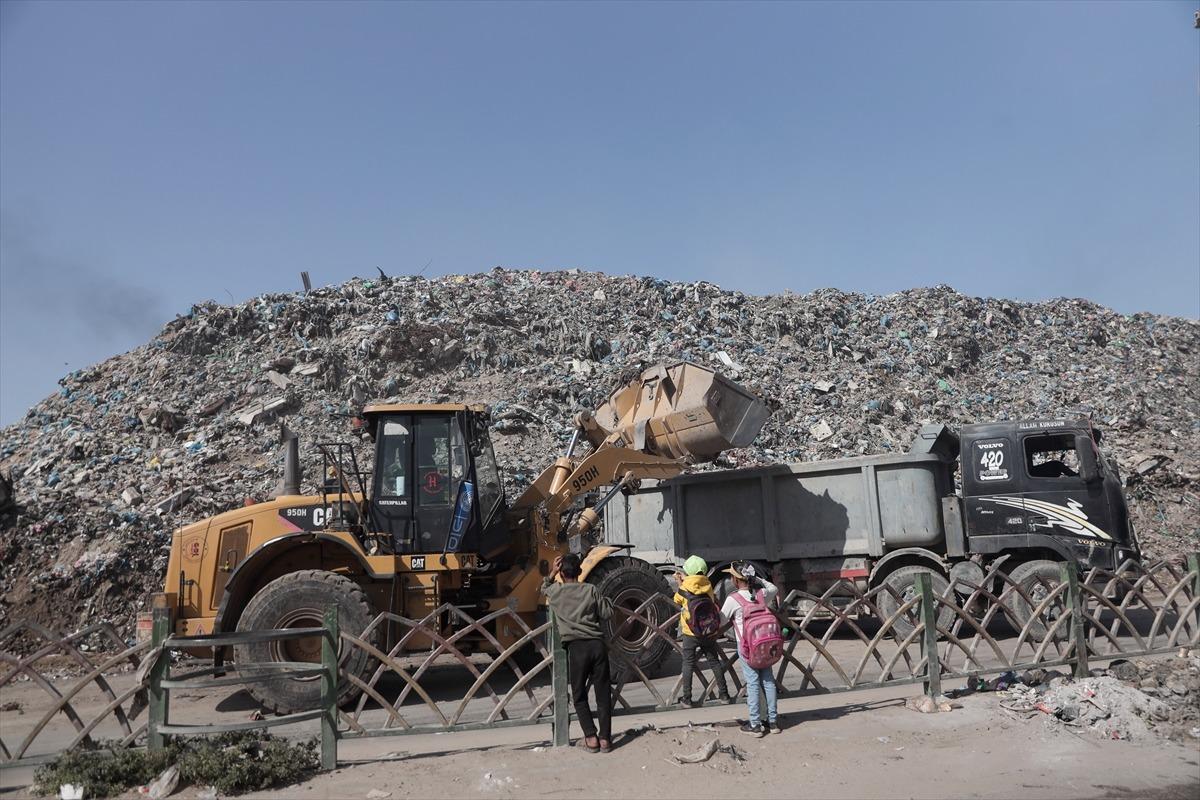 Gazze de &ccedil;&ouml;p krizi: Salgın riski b&uuml;y&uuml;yor! 10