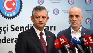 &Ouml;zel'den T&Uuml;RK-İŞ'e ziyaret 'İş&ccedil;ilere bir bayram hediyesi verelim'