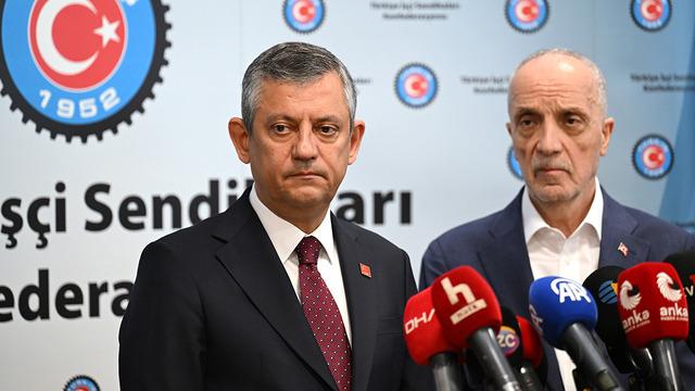 Özel'den TÜRK-İŞ'e ziyaret 'İşçilere bir bayram hediyesi verelim'