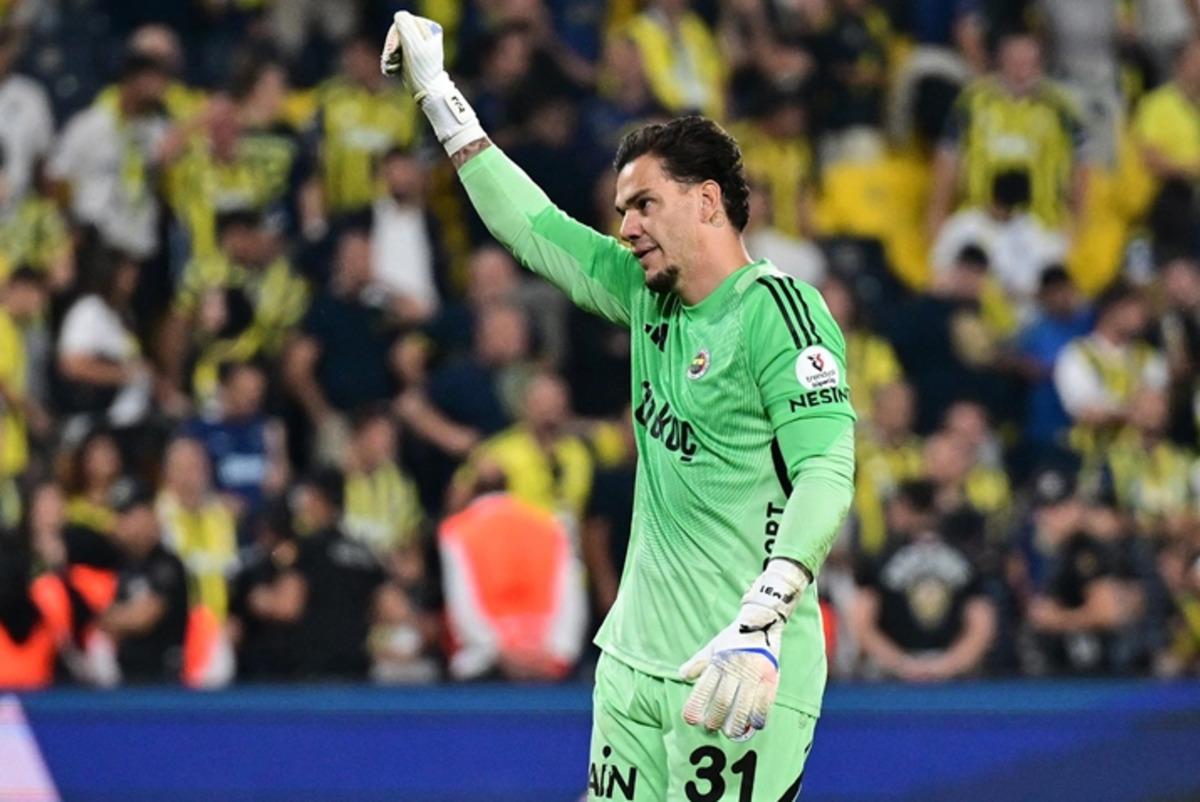 Fenerbah&ccedil;e den ayrılmayı kafasına koyan Ederson un yeni adresi belli oldu bile! 1