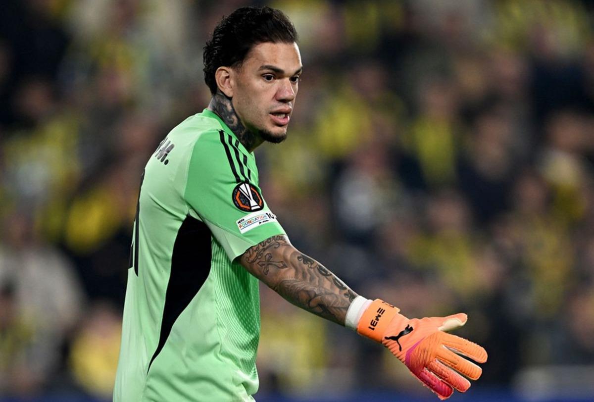 Fenerbah&ccedil;e den ayrılmayı kafasına koyan Ederson un yeni adresi belli oldu bile! 2