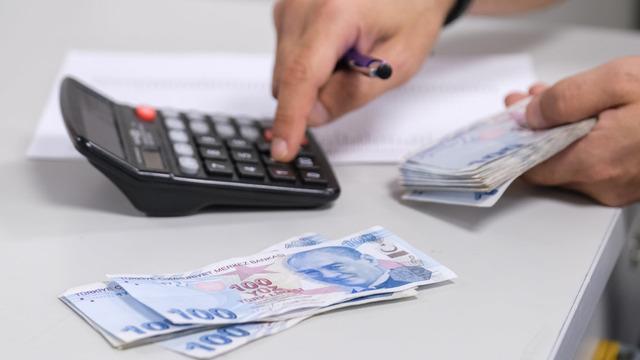 SGK bu hatayı affetmiyor, &ouml;denen maaşlar faiziyle geri alınıyor