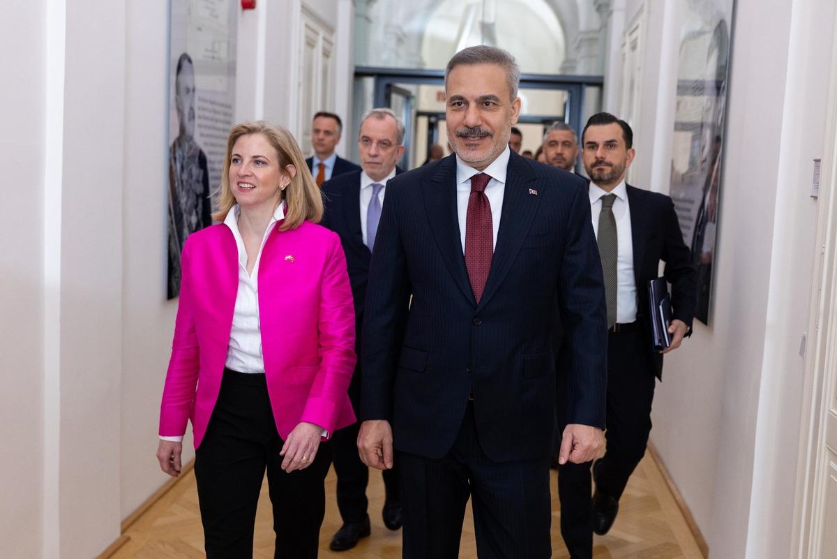 Bakan Fidan dan ABD-İran ateşkesi hakkında açıklama: "Mümkün olmayabilir" 3