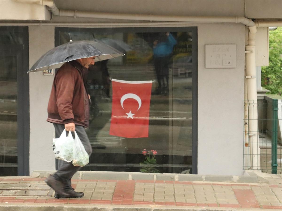 Marmara B&ouml;lgesi&rsquo;nde hava sıcaklığı hissedilir derecede azalacak 1