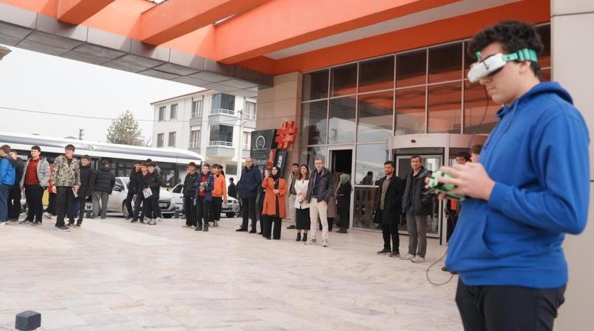 Bilim Merkezi'nde &lsquo;robotik kodlama&rsquo; at&ouml;lyesi a&ccedil;ılıyor