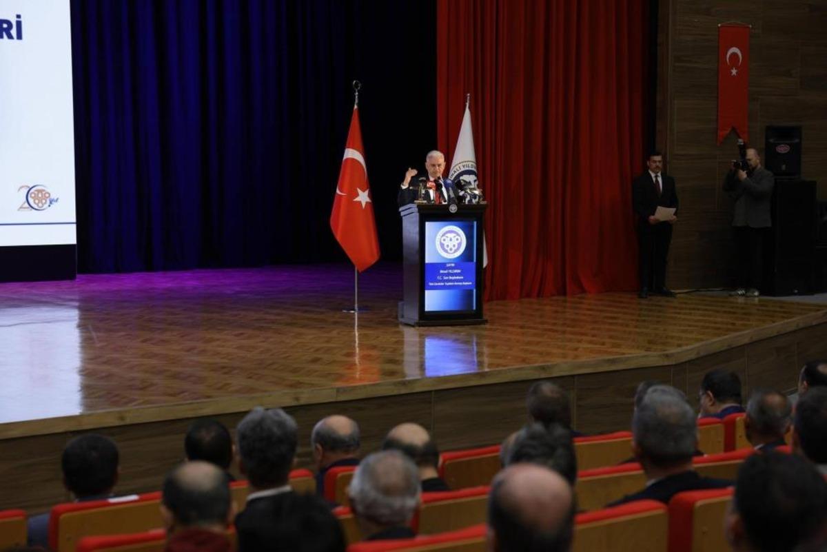 Yıldırım: "Sınır g&uuml;venliği kadar i&ccedil; birlik de &ouml;nemli" 1