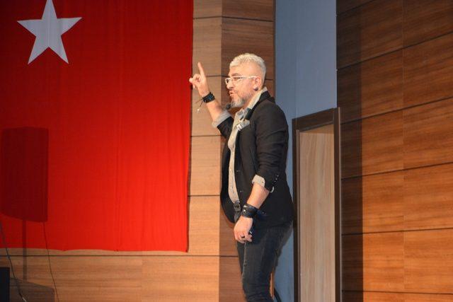 Oğuzeli’nde stand-up tadında seminer