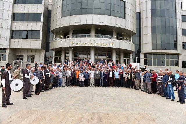 Sanayi esnfından Tütüncü’ye davullu zurnalı teşekkür