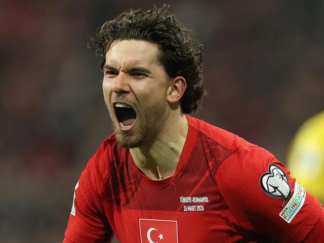 Fenerbah&ccedil;e'ye Ferdi Kadıoğlu piyangosu! D&uuml;nya devine gidiyor