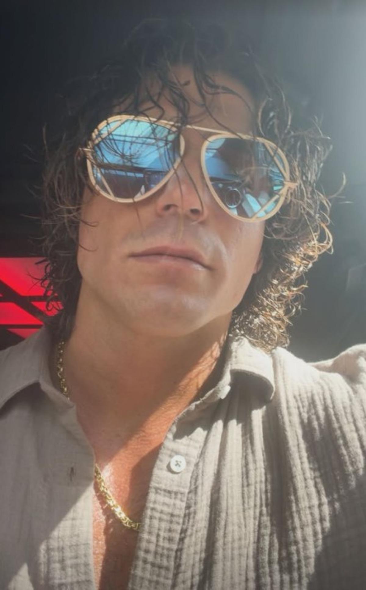 Can Yaman sa&ccedil;ı bıraktı, sakalı kesti! Kimse tanıyamadı  3