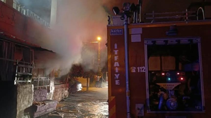 D&ouml;rtyol&rsquo;da ev yangını