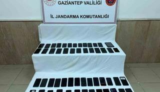 Gaziantep&rsquo;te 2 milyon TL değerinde ka&ccedil;ak telefon ele ge&ccedil;irildi: 1 g&ouml;zaltı