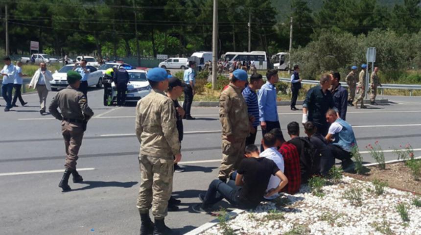 Son dakika Manisa'da feci kaza! Çok sayıda asker yaralı