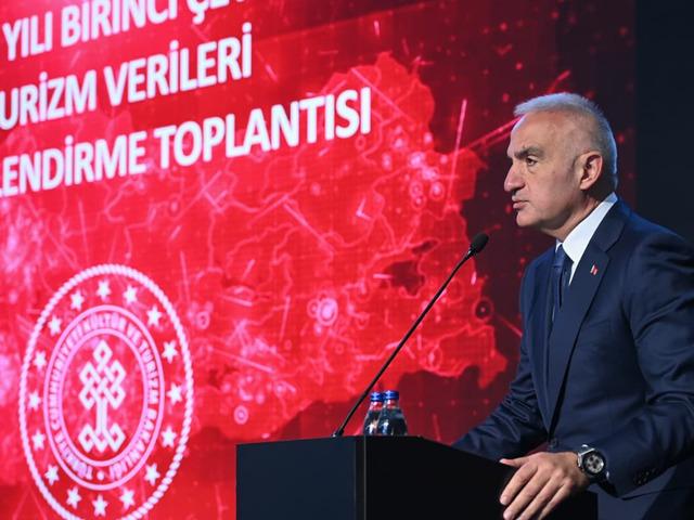 Bakan Ersoy&rsquo;dan Erdoğan vurgusu! Krizlerle &ccedil;evrili coğrafyada T&uuml;rkiye &ldquo;İstikrar Adası&rdquo;