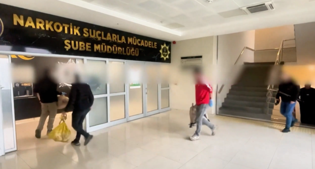 İçişleri duyurdu: Van'da 240 kilogram uyuşturucu ele geçirildi