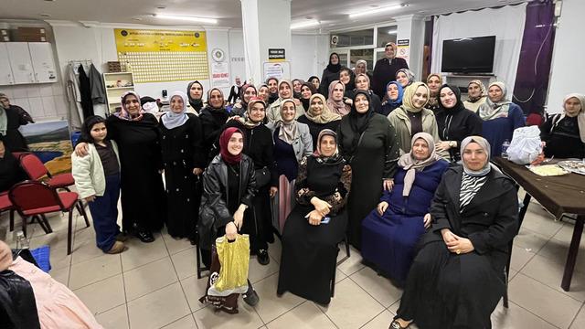 Seçim vaadi gerçek oldu: Mahallede roller bir günlüğüne değişti