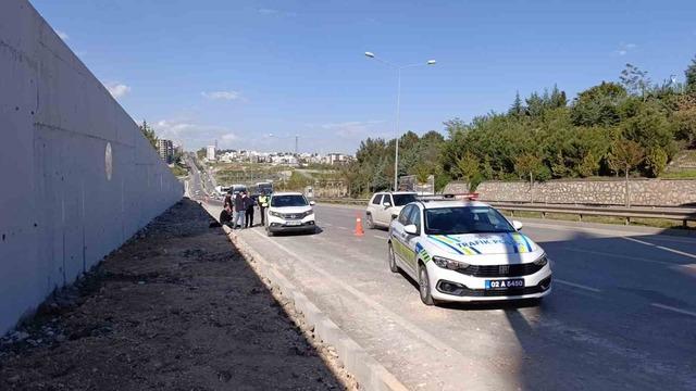 Otomobil ile motosiklet &ccedil;arpıştı: 1 yaralı 1