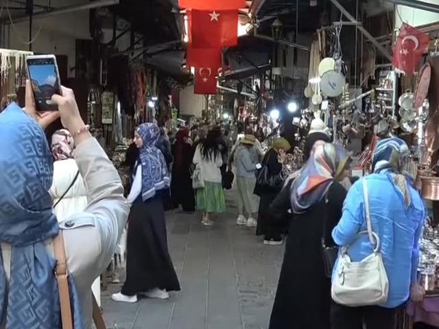 'İnsanlar akın akın geliyor' Her noktada g&ouml;r&uuml;l&uuml;yor