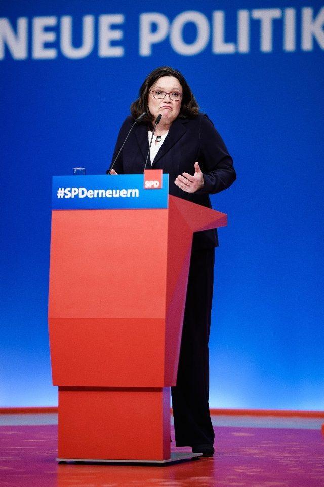 Andrea Nahles, SPD’nin ilk kadın genel başkanı oldu